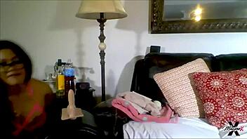 oh man this new vibrator feels amazing on my wet pussy maxine