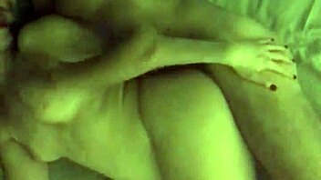 amateur couple from dating app licks pussy then fucks missionary