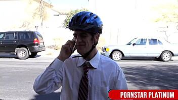 uhh blonde milf alura jenson uh gets creampied hard by chad diamond