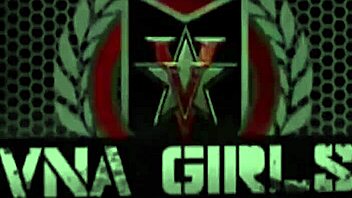 Mature Vicky Vette Sunny Lane munch wet muffs poolside