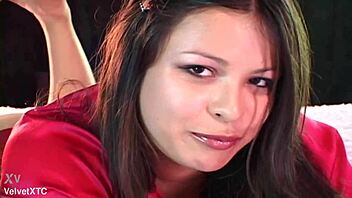 latina babe squirts juicy pussy in barefoot casting intro