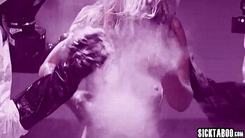 latina babe teams with busty milf for big cock sucking experiment 😏🍆💋