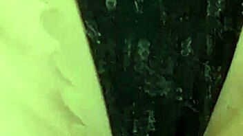 Sexy Elza Kom's Nylon Feet Worship and Pussy Domination!