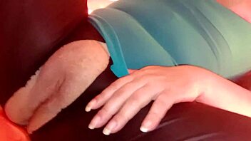 Homemade Amateur Wife Huge Cameltoe Giant Pussy Desi