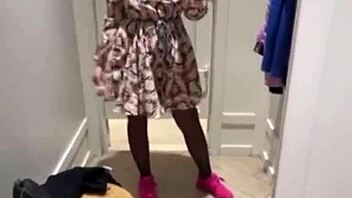 wanna see this bbw teen deepthroat in public? 😏🍆💦