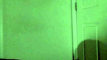 thinking bout romantic sketches worshipping women's beauty freely