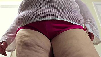 Camera man jerks cum accidentally on chubby milf bubble ass leggings