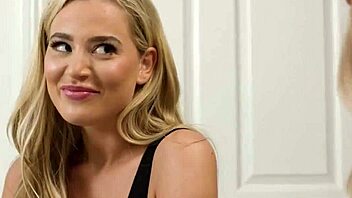 Big Tits Lesbians Passionately Kiss Finger Office Blonds To Orgasm