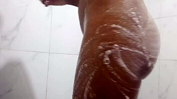 desi indian teen flashes amazing pussy big tits boobs