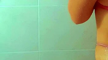 why hide those wet shaved pussies after beach shower?