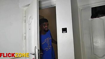 ebony babe spreads for intense homemade fingering fuck