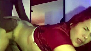 Venezuelan Mature Tempts Ecuadorean in Vinotinto Jersey