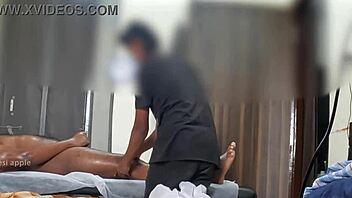 นวดสปาไทยช่วยจับควย ระเบิดแตกคามือสาวเอเชียร้อน!