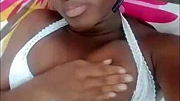 dick suck or watch me cum? 😈 jhodez1 chooses both!