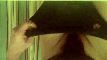 mepeecassie shares bathroom contact for wet solo chats