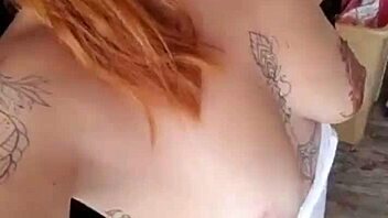 wanna flash my pussy right now?