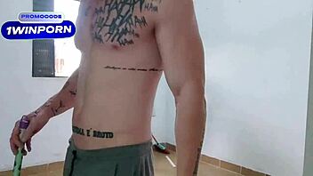 Safado fucked my ass bareback during cleaning