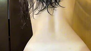 Shower-fresh coed lap dance seduction