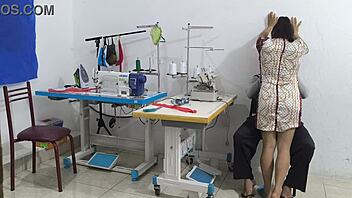 ebony latina mature flashes ass seduces in sewing workshop 😈🍑