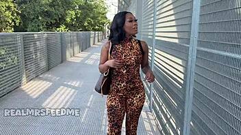 i flash wet pussy bent over memphis river during hot sextape