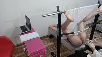 Ginecologista's Intense Miniskirt Hospital Exam Fuck