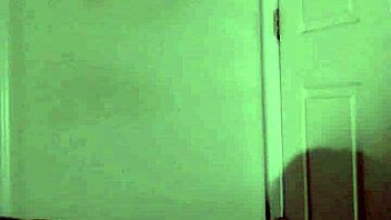 thinking bout romantic sketches worshipping women's beauty freely