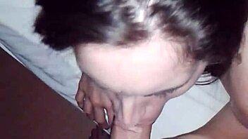 uk ex gf slurps cock like total slut 💦