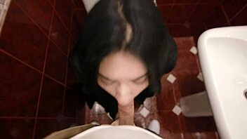 teen cums deep in shaved pussy sans condom public toilet