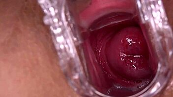 sara luvv spreads wide with speculum close-up