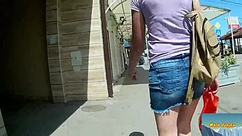 Mala Dvojka flashes pussy on Bosnia streets