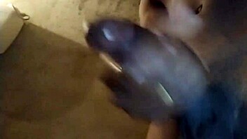 Tia gostosa outdoor masturbation gozada explosion