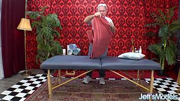 chloe klein digs her special chubby massage vibes