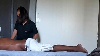 who wouldn't love a special salon massage session? 😏💆‍♀️