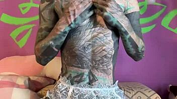 hear my dirty german talk while masturbating solo?