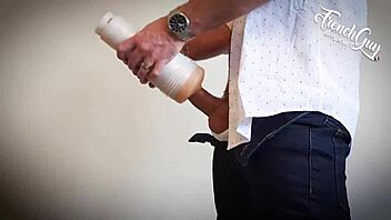 mec français rentre du boulot et te traite de salope