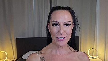 slim cougar texas patti pleezes conny's big cock