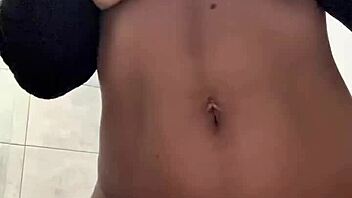 a bucetinha gostosa da novinha gets bent over for some steamy doggystyle action