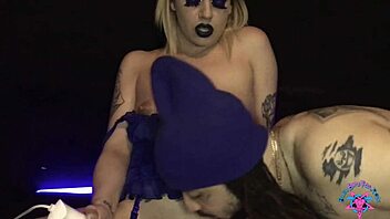 bleuberry's huge tattooed ass twerks in lingerie teasing big cock