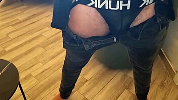 Amazing Italian creampie big dick jerk explosion! 💦🍆