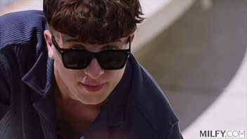 milfy busty blonde laura bentley craves pool boy cock