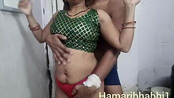 indian wife sneaks quick mms creampie fuck with neighbor boy doggystyle