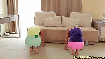 skinny flexible gymnast girlfriend bends boneless