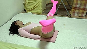 Sara Uruki high cut leotard boobs rub tease