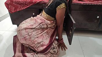 28 year old mature milf satisfies lust with young stud's anal pussy pounding