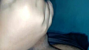 mmm couldn't resist sucking his cock after hot handjob