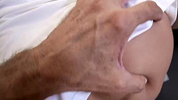 Lazy sexy babe Scarlett Sommers craves rough pounding surprise