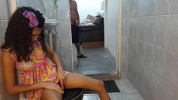 leo ogro surprises sexy latina for bareback anal