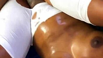 Muscular Amateur Pounds Girlfriend Romantically On Chia