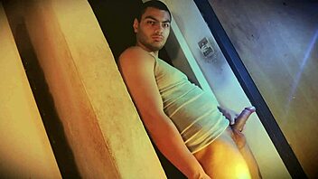 Muscular Hunk Pins Against Wall Monster Cock Sexy Pelvic Thrusts!