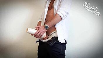 mec français rentre du boulot et te traite de salope